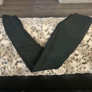 Green Fabletics Leggings
